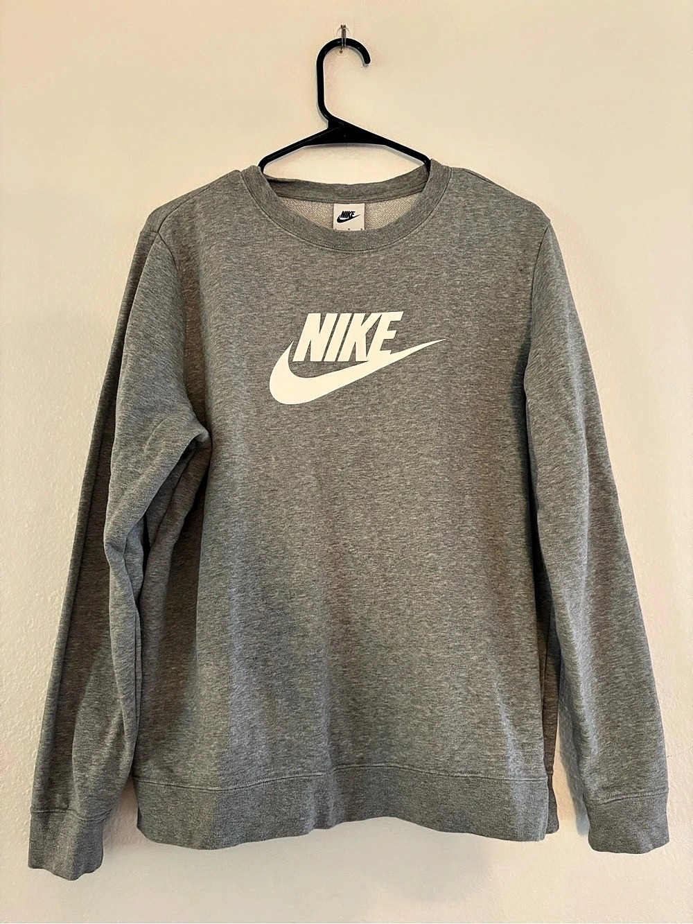 Nike Sportswear Club Fleece Logo Crewneck Gray White Size L